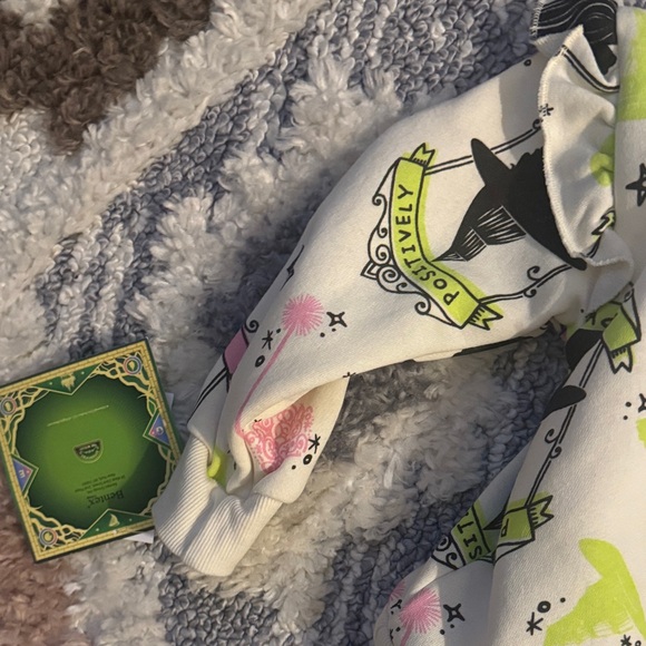 Wicked Set - Picture 7 of 7